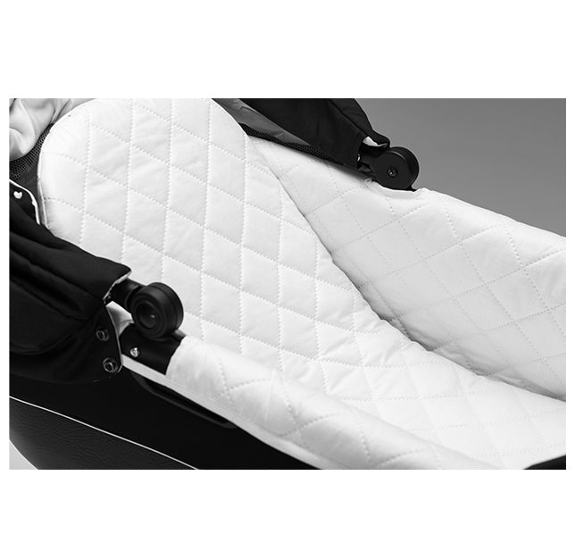 Cărucior gemeni tandem 3 în 1 Nativo Via Negru-Gri deschis/Cadru negru (07), latime 63 cm